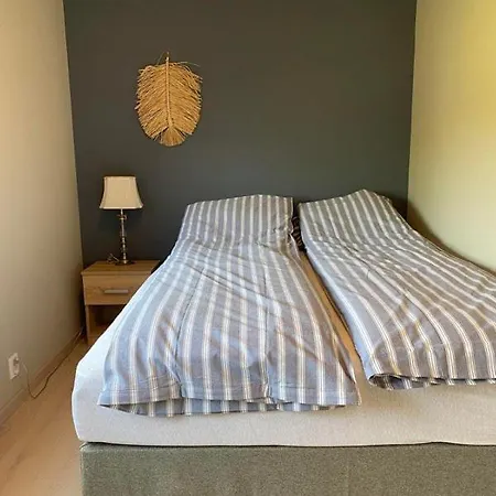 Centrally Located In Leknes, Right In The Middle Of Lofoten Apartament *
